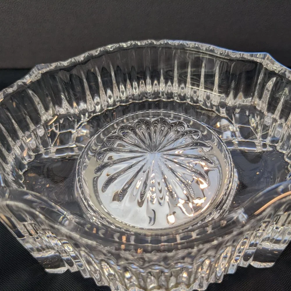 Waterford Crystal Music Box, "Memories" Vtg. With Box - Picture 7 of 14